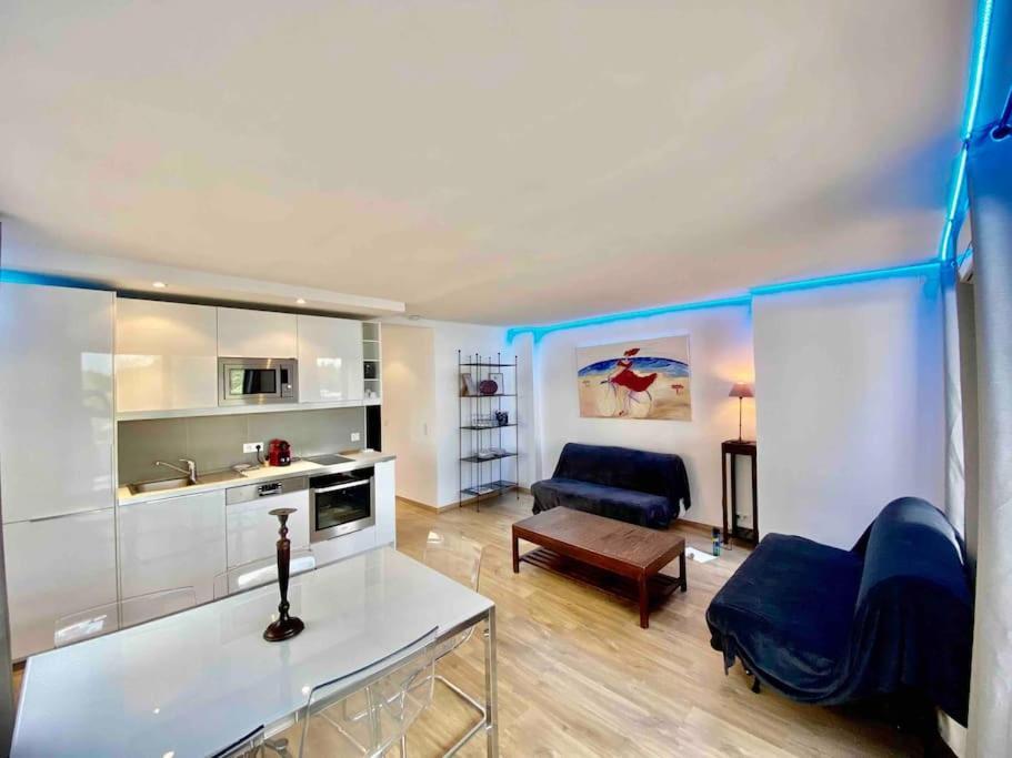Marinesappartement, La Terrasse Tropezienne 쎙뜨호뻬 외부 사진